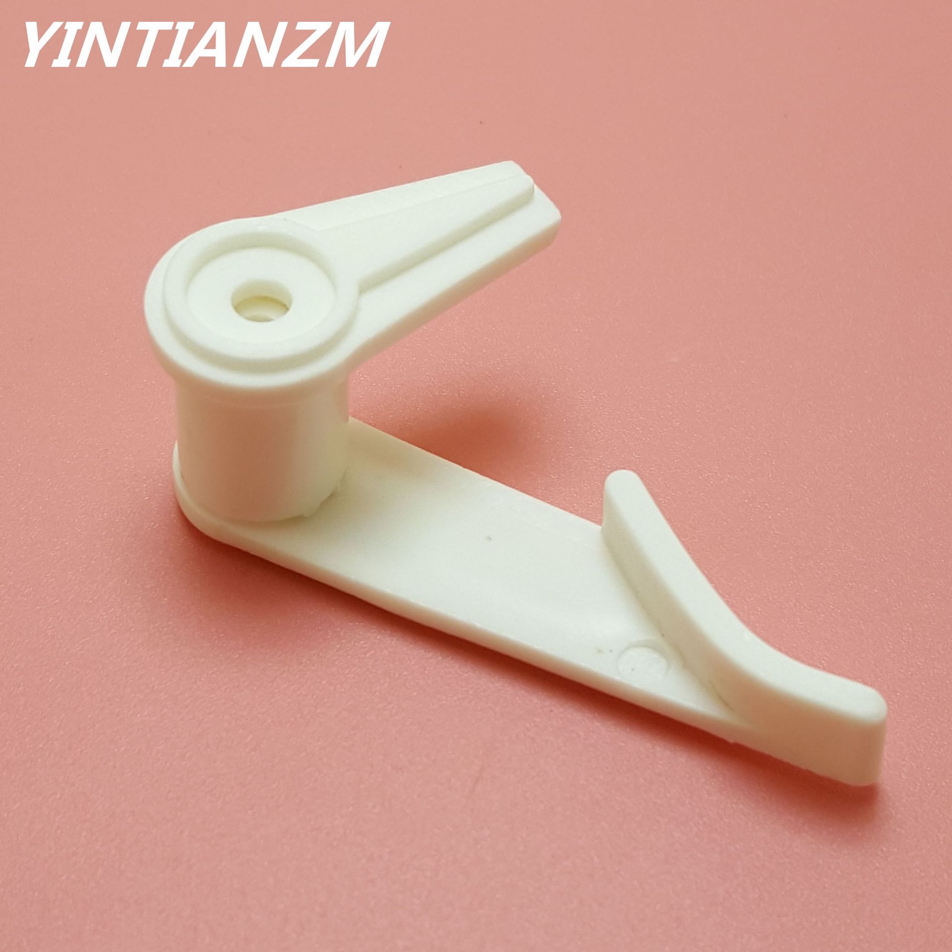 吸顶灯卡扣灯具底盘塑料卡子圆形吸顶灯灯罩8mm卡脚