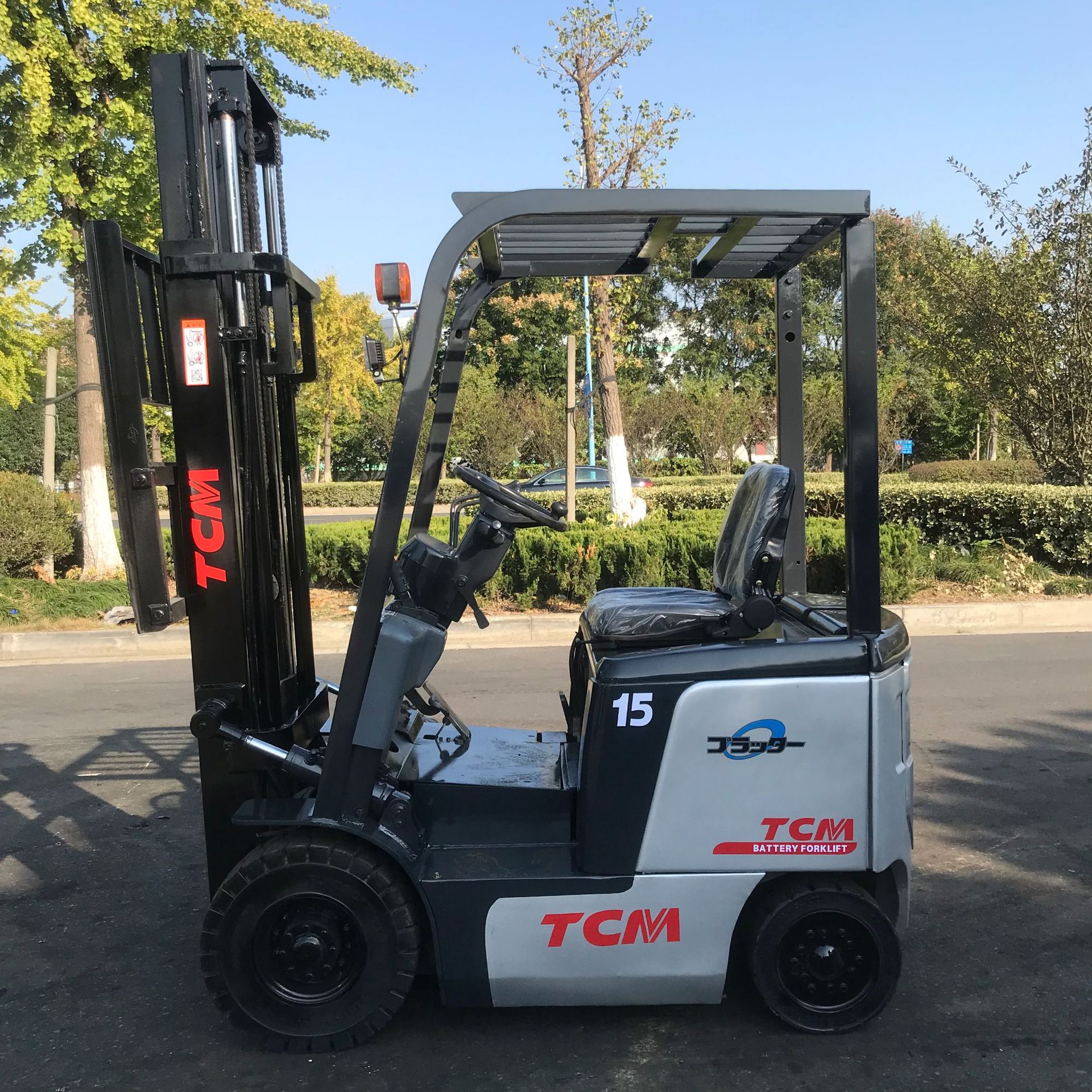 5吨堆高车2020款合力2吨电动叉车