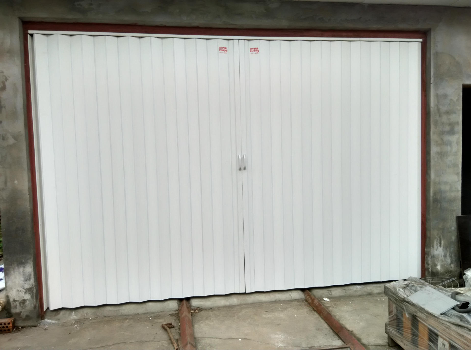 pvc折叠门电话,武汉pvc折叠门,pvc折叠门厂家批发,pvc折叠门定做