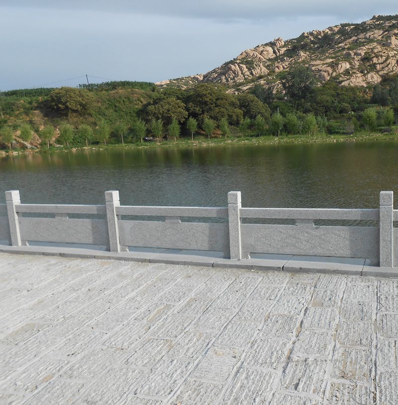 天然大理石栏杆图片 德恒石材厂家 河边石头围栏杆 石雕花护栏板