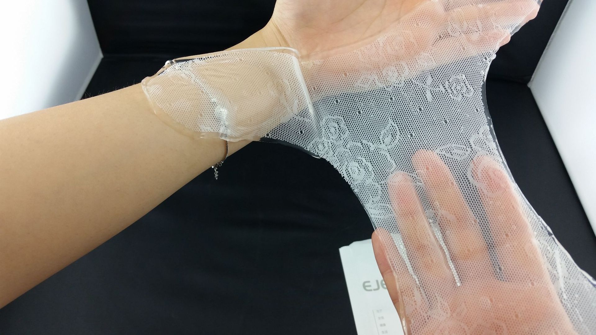 内膜实拍配合着上弹力棉内裤,使其t膜更贴肤,防侧