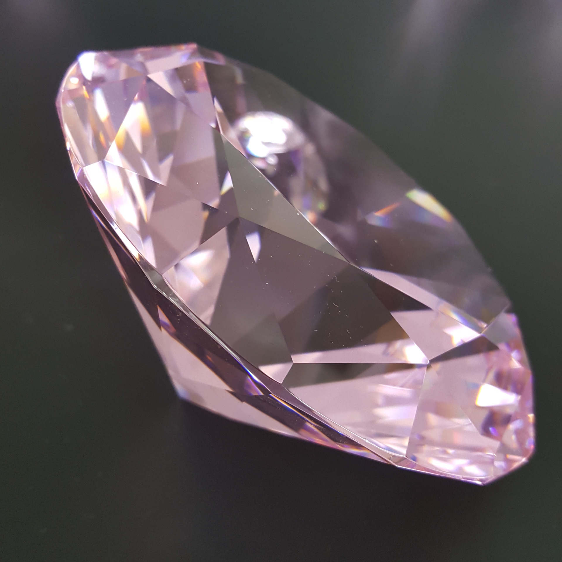 k9机磨粉色多面少面水晶人造玻璃钻石裸钻家居工艺品定制批发