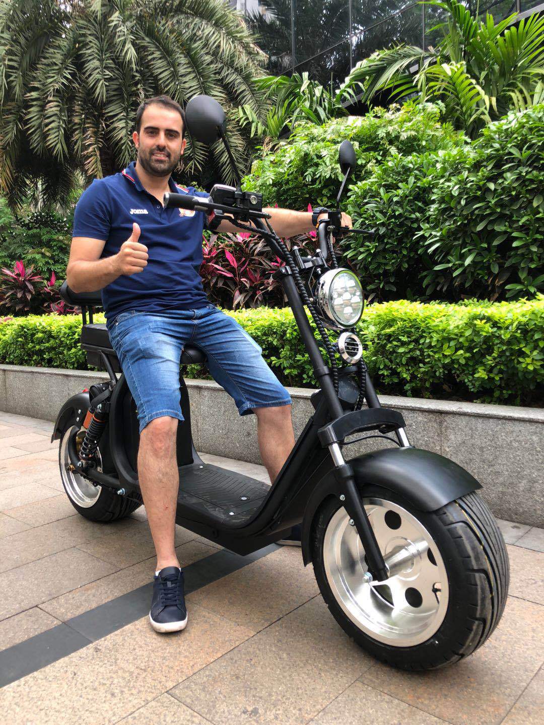 12寸铝轮毂双电池普哈雷电动代步成人电动车city electric harley