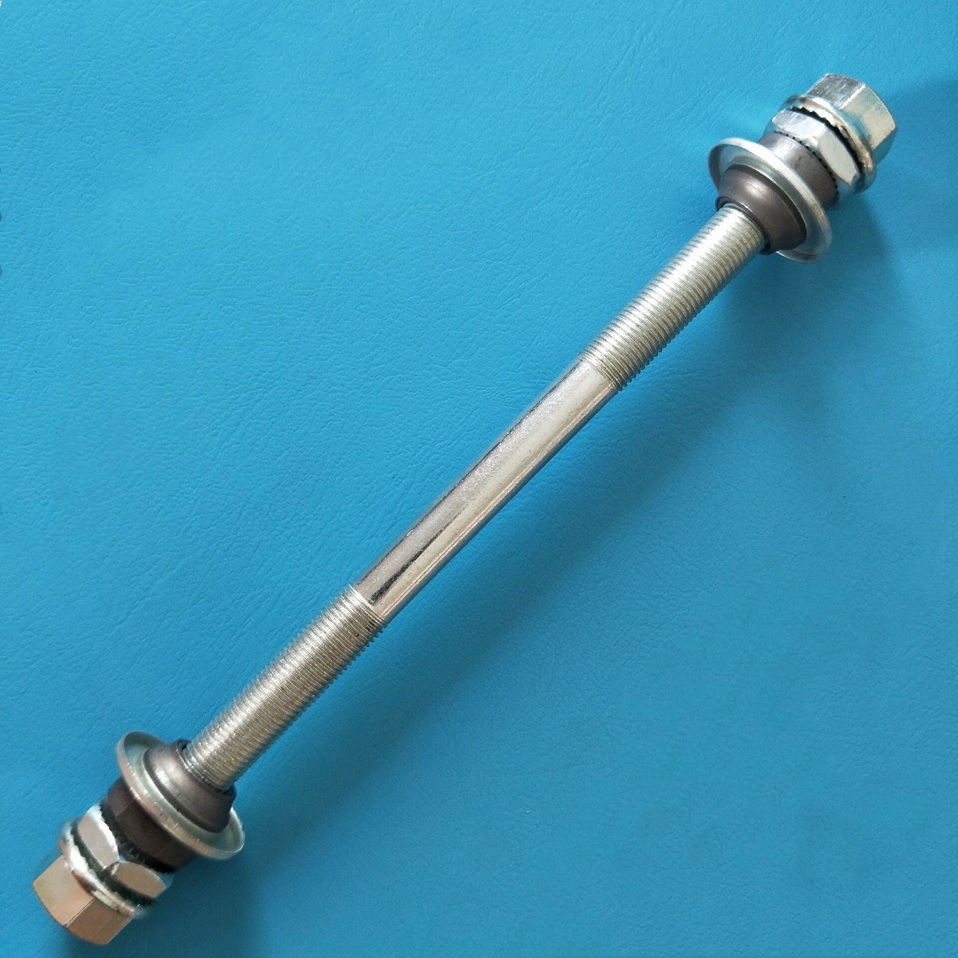 山地车实心轴自行车前后轴前后花鼓轴前后车轴实心轴配件高档车轴