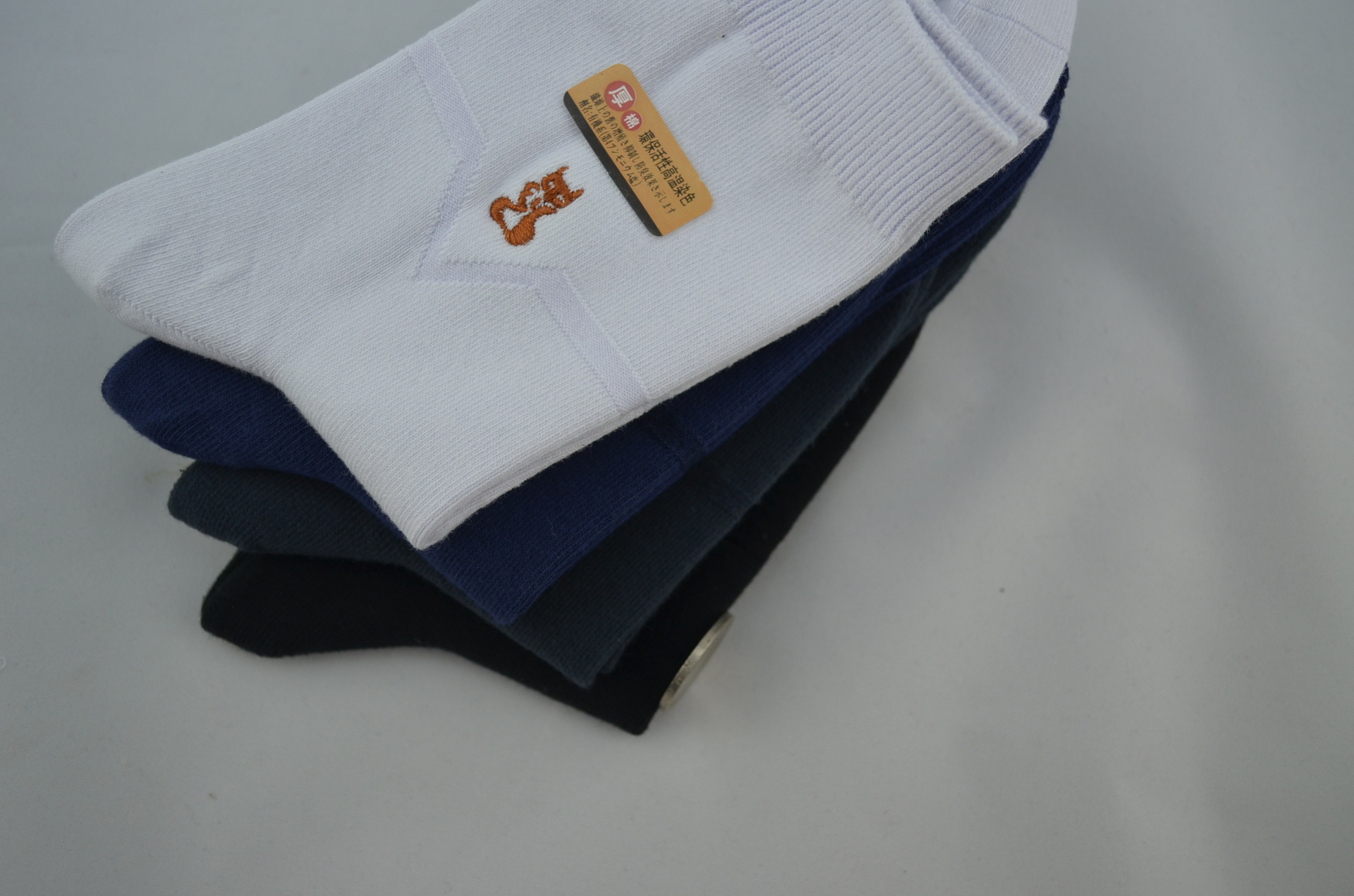 富川小银狐男袜子秋冬厚棉 精梳纯棉袜 防臭无骨手工对目货号8101