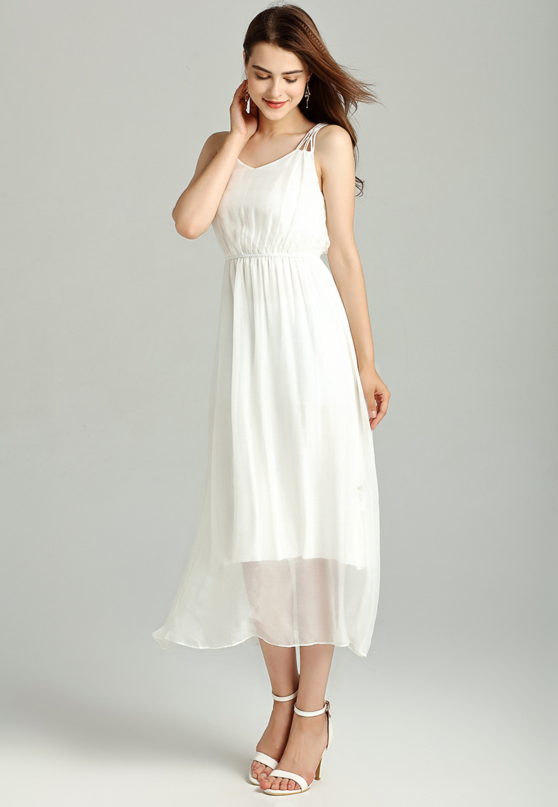 欧美连衣裙夏季新款2018时尚显瘦气质中长款天丝吊带沙滩裙