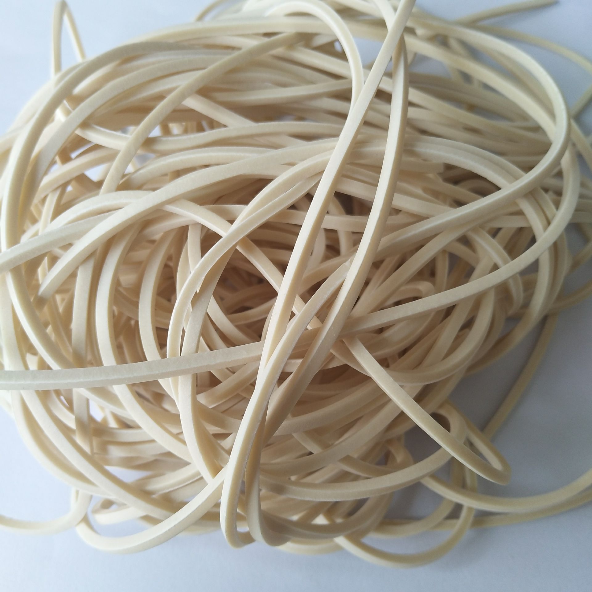厂家直销天然无乳胶橡胶丝出口品质橡胶条包纱橡筋批发胶丝四方皮