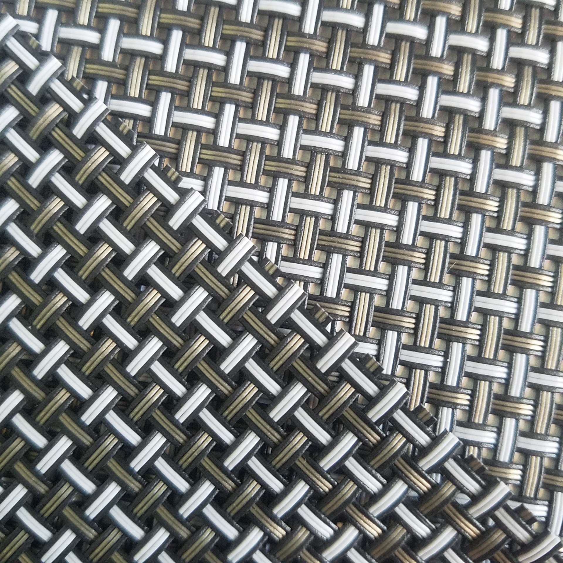 厂家现货供应色织pvc编织沙滩网 特斯林网布适用办公椅餐垫