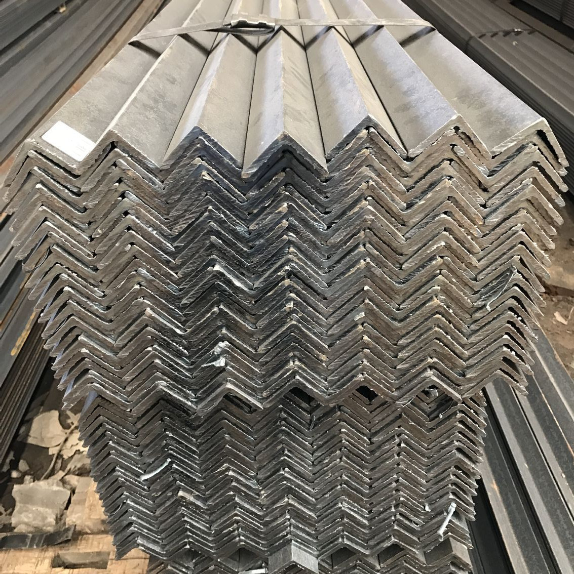 大量供应大规格角铁80*8角铁100*8角铁125*8角铁