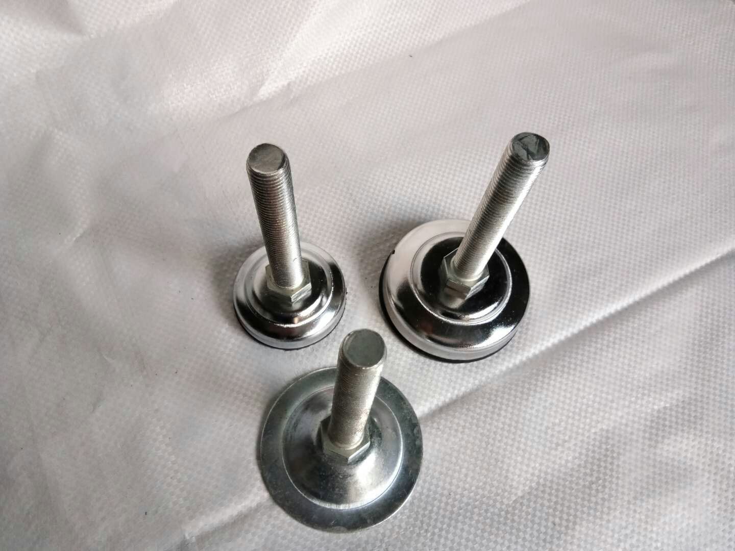 供应地脚螺丝脚杯螺旋地脚脚轮螺丝