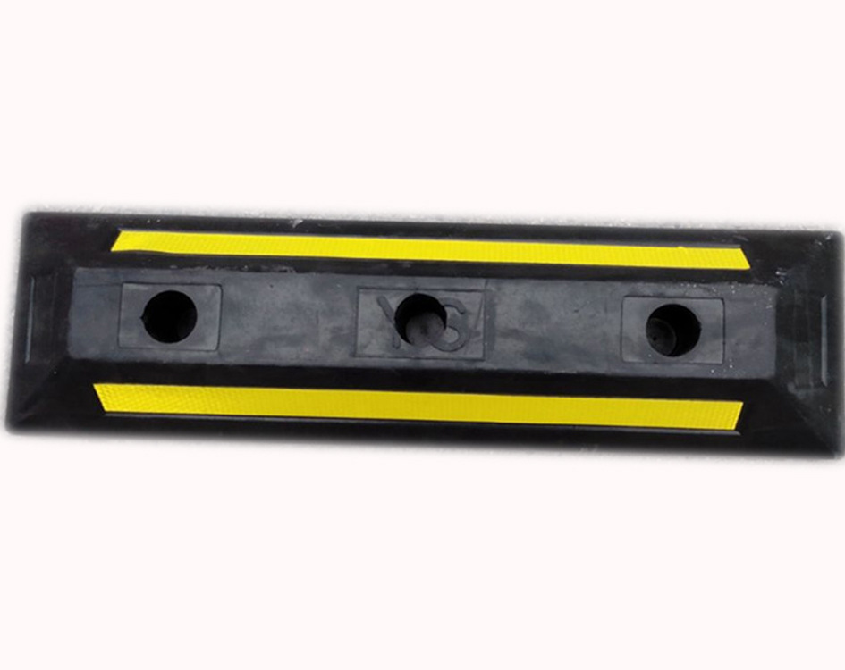 地下停车场交通设施 橡胶挡车器 停位器 止位器 阻车器 倒车垫