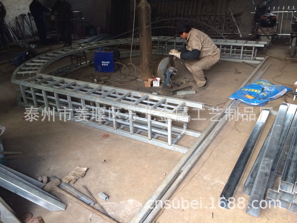 欧式景观造型铁艺廊架拱门穹顶 钢结构氟碳凉亭公园连体拱形花架