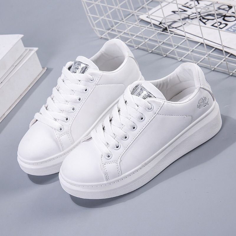 小白鞋女板鞋2018秋季新款韩版百搭学生白鞋厚底休闲女鞋女士板鞋