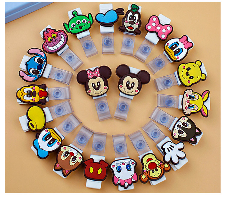 可爱护士胸卡牌卡通胸牌透明软硬卡套医生门禁翻盖夹子工作证工牌