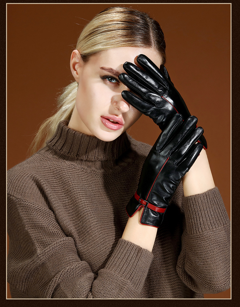 触屏皮手套女士珊瑚绒冬季加厚保暖可爱开车骑车女士真皮手套韩版