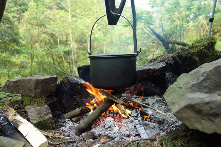 户外野餐单锅铝合金野营吊锅 坐锅5-8人行军锅野炊大锅营地锅套锅