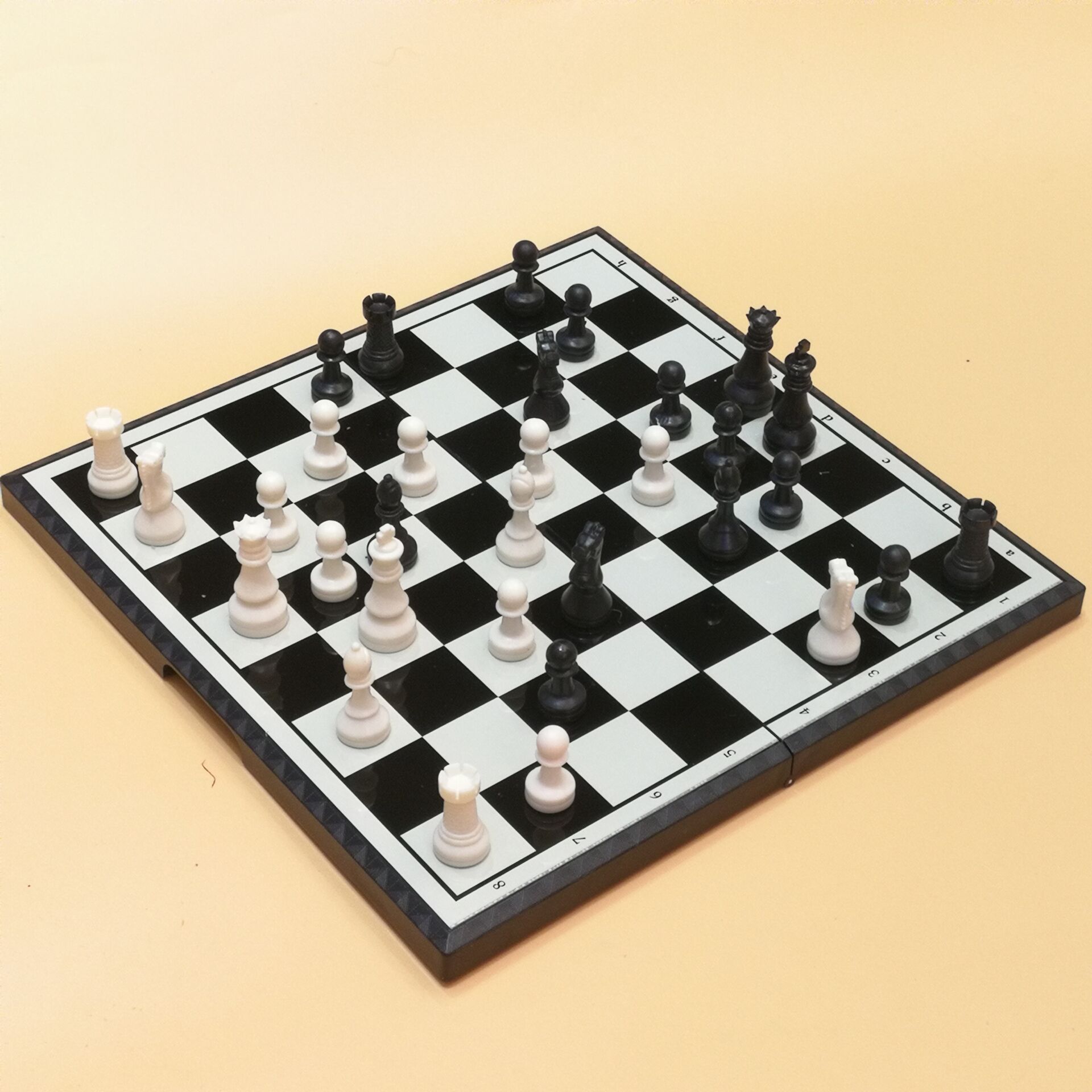 先行者磁性国际象棋可折叠塑料棋盘棋子益智棋牌国际象棋批发