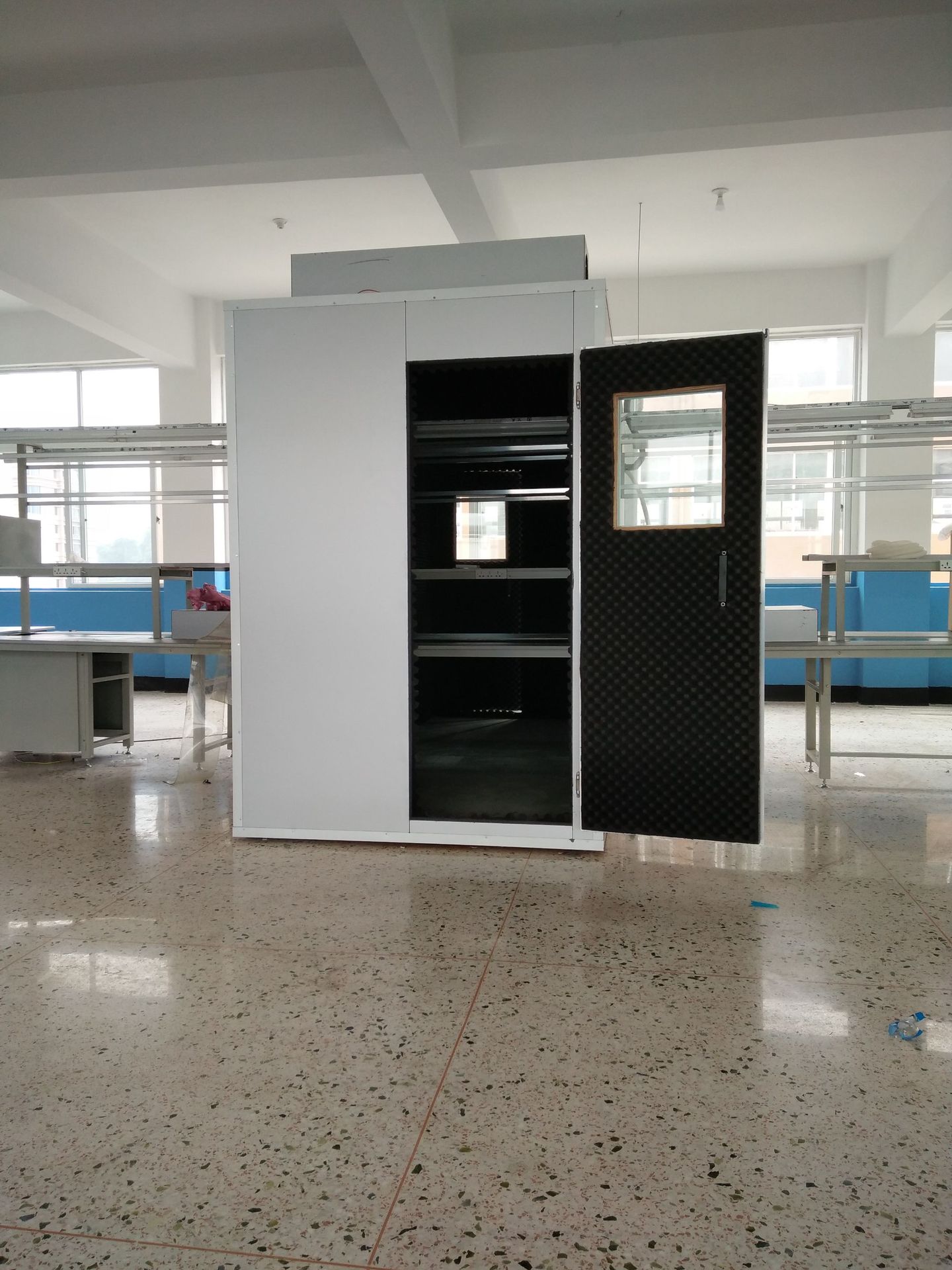 深圳市南北万专业生产研发隔音房 消音室 隔音箱为一体的生产厂家