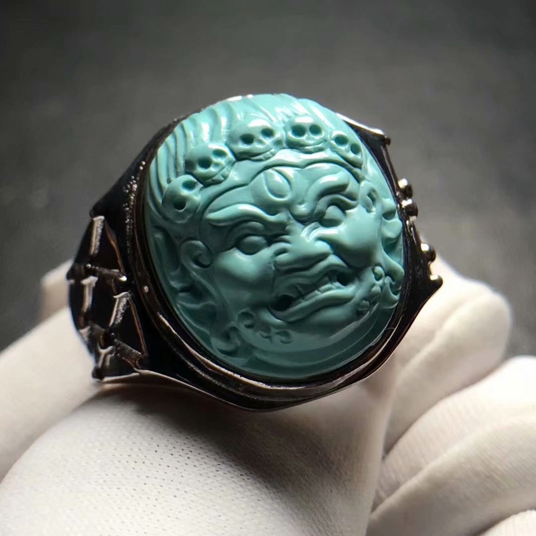 湖北十堰原矿高瓷绿松石精雕大黑天戒指 925银镶嵌 产地一手货源