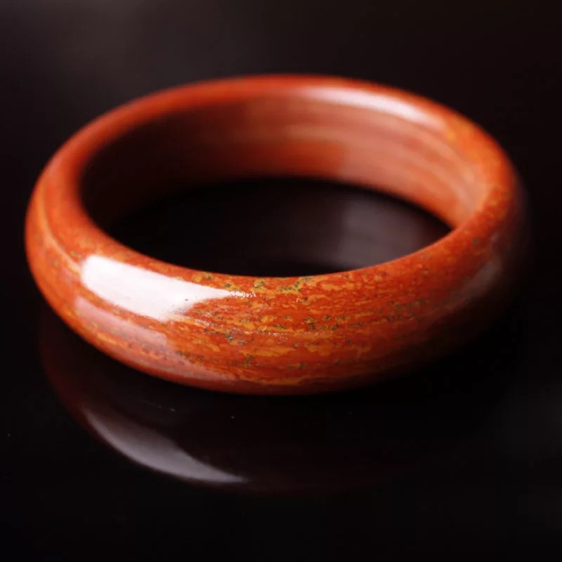 山东泗滨红砭石手镯 颁奖纪念红砭石手镯 红黄相间手镯