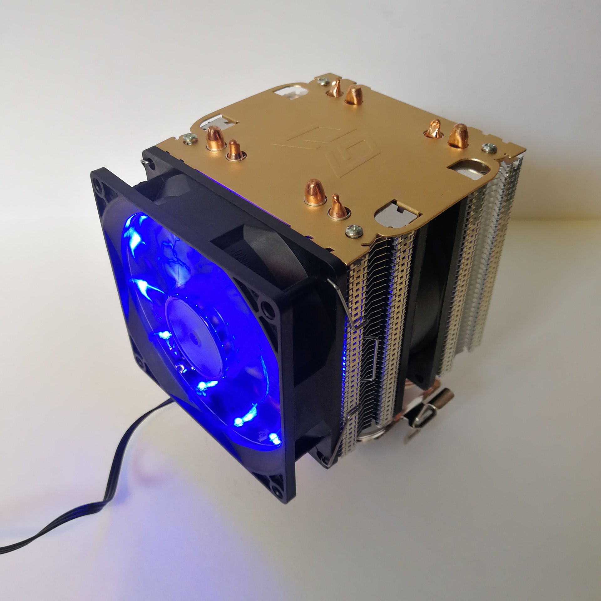 4热管双塔cpu散热器 铜管cpu风扇 led发光 intel amd 通用多平台