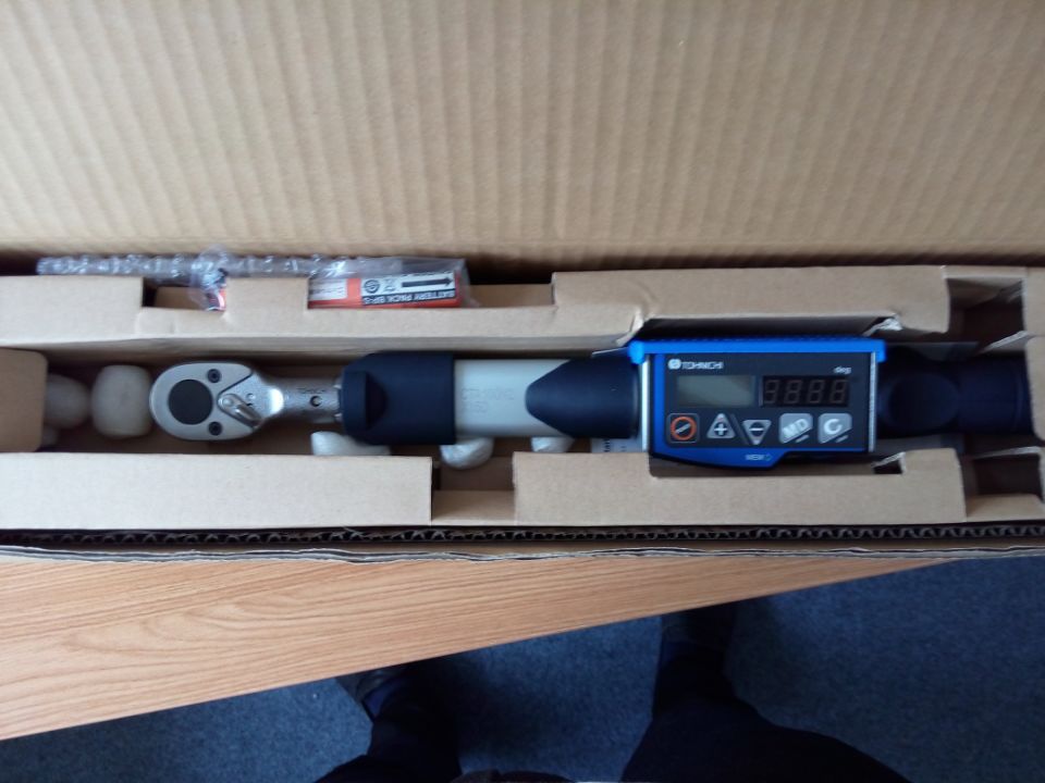 日本东日可换头数显扭力扳手cta50x12d cta100x15d cta200x19d