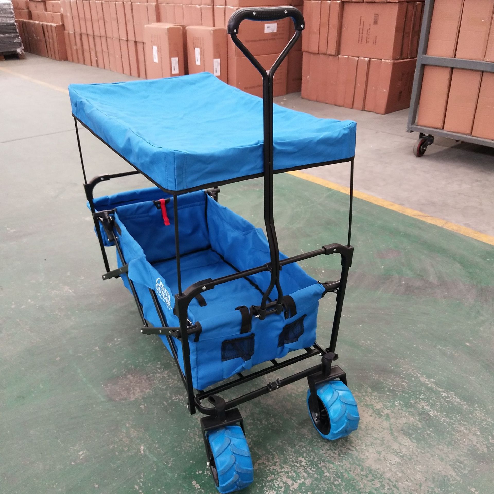 厂家直销 欧美爆款 家庭实用手推折叠车 户外婴儿折叠车