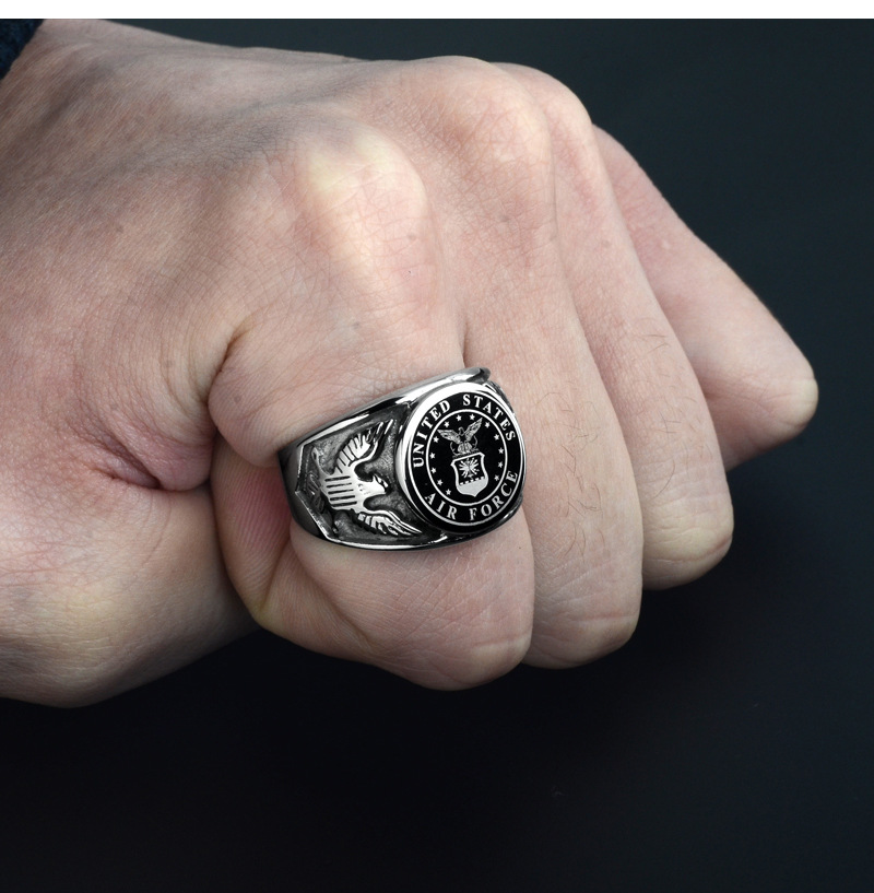 跨境产品钛钢徽章鹰戒美国大兵军事戒指 男士戒指指环不锈钢饰品