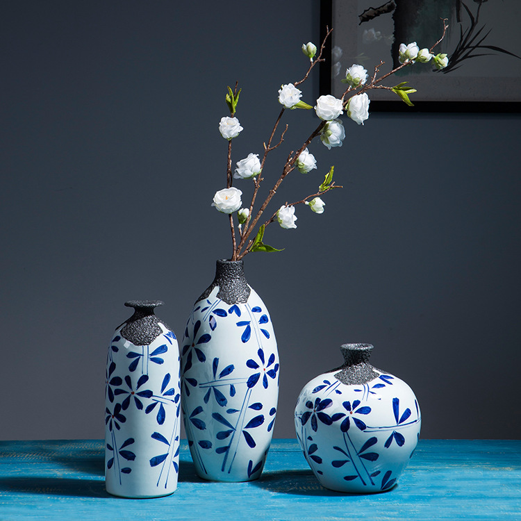 手工陶艺青花瓷瓶