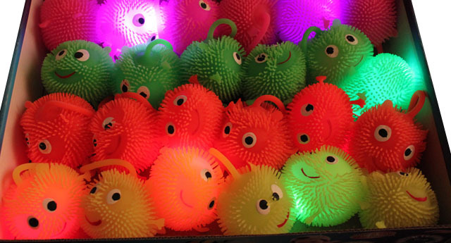 厂家直销发光玩具笑脸闪光弹力球 夜市地摊热卖儿童发泄玩具批发