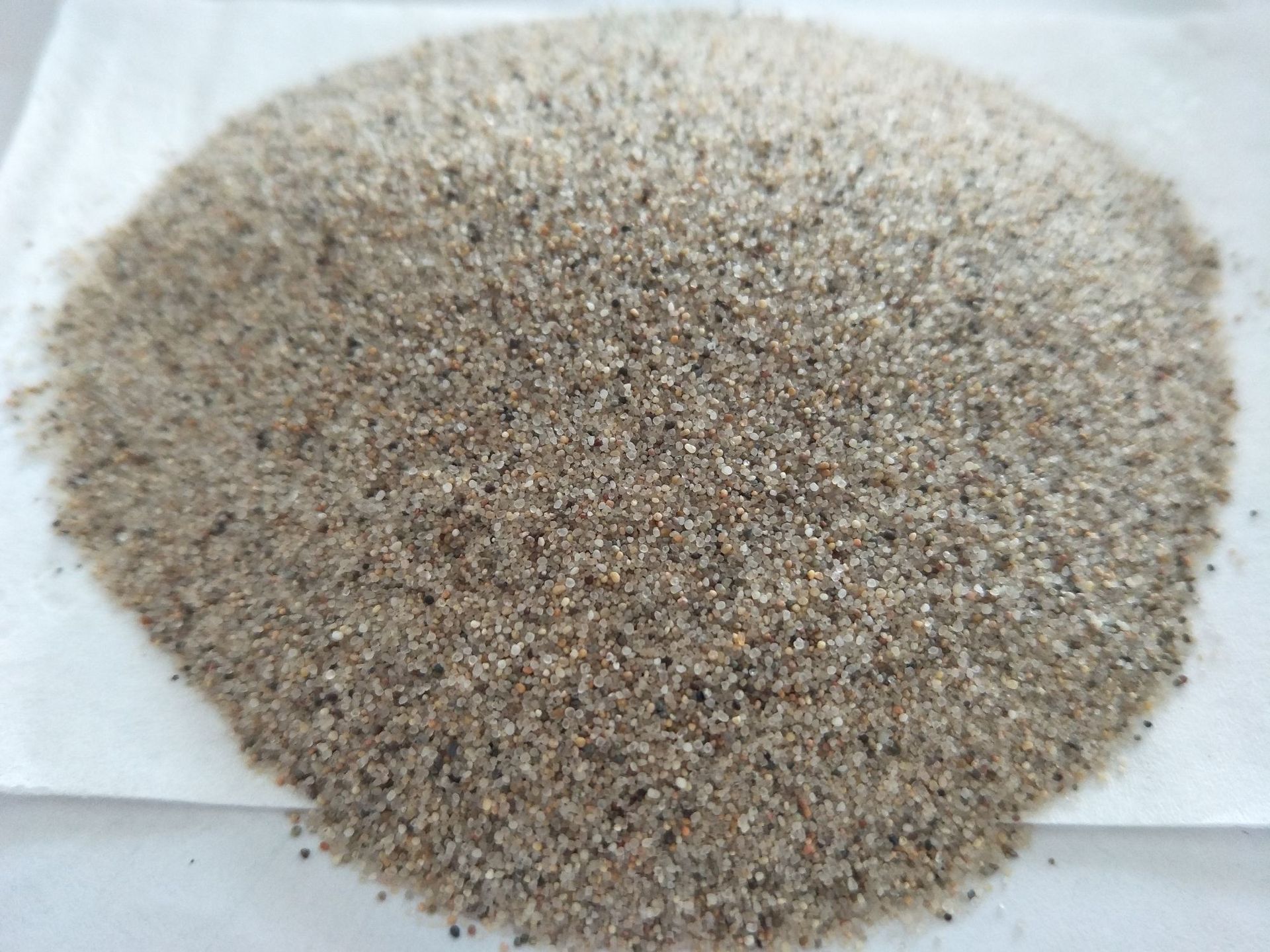 沙漠沙水洗沙漠沙擦洗砂钻井压裂砂30504070目圆粒沙漠沙