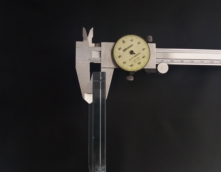 10mm厚   blg145#80mm正方形挖41mm圆槽 10厚   各种尺寸大小都有模具