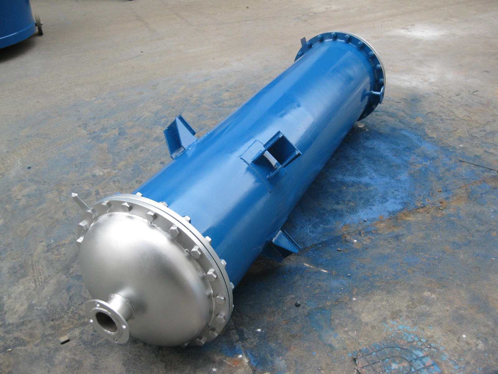 定制螺旋缠绕管式换热器 化工有机溶剂回收冷凝器导热油热交换器