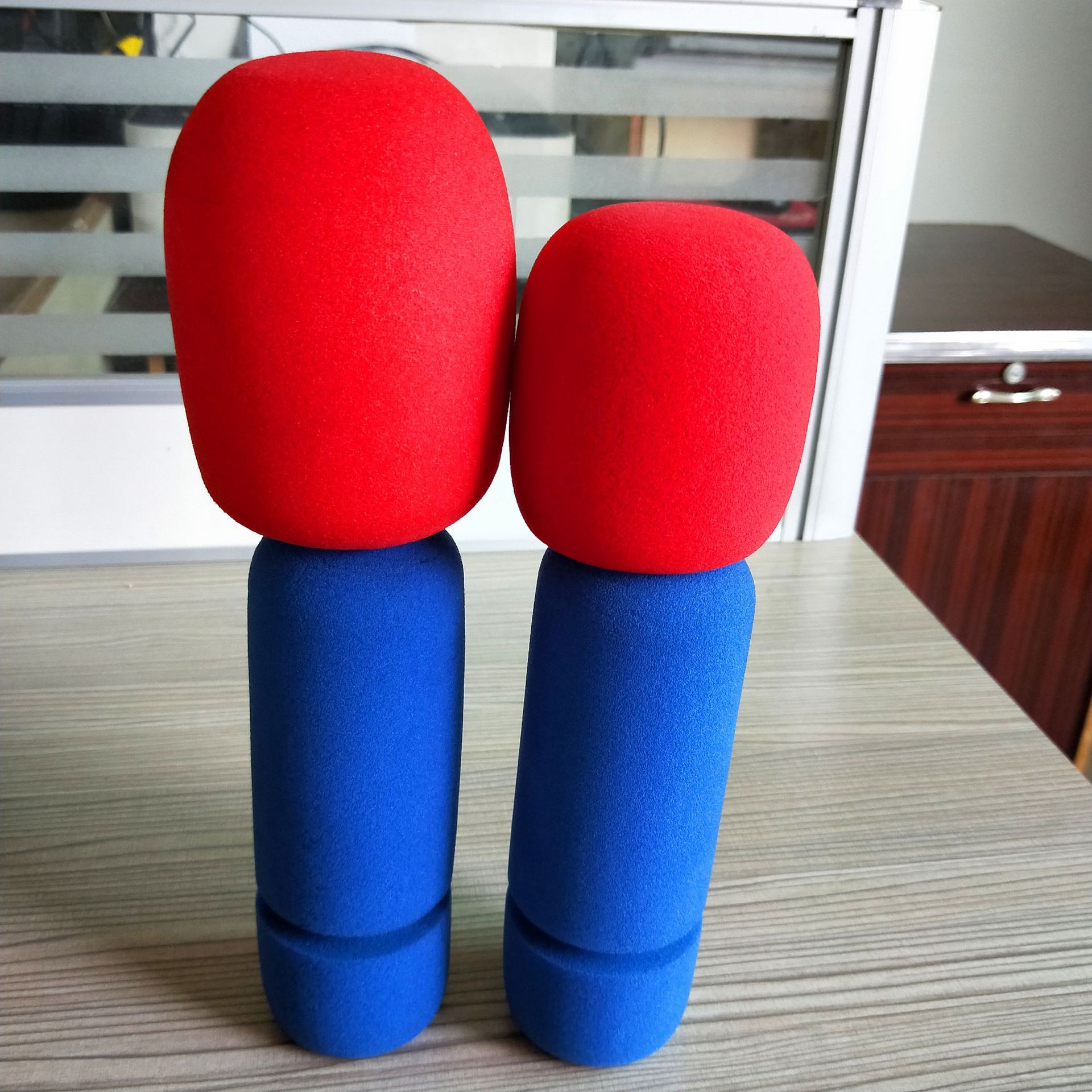 专业定制带logo高档植绒电视台海绵话筒套 采访麦克风套