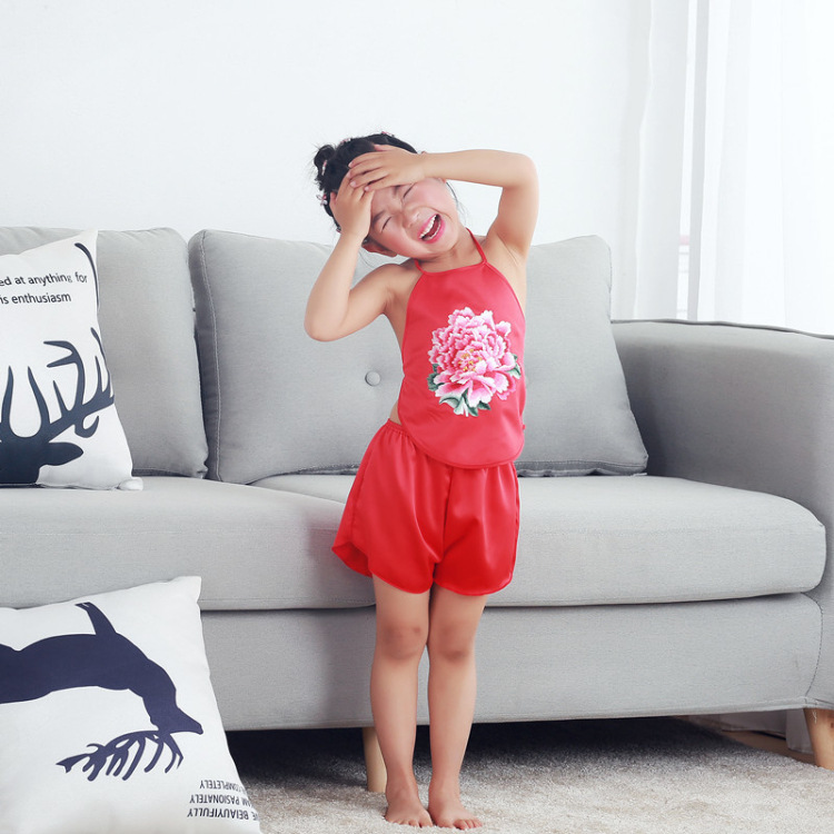 夏季新款套装手工刺绣婴幼儿肚兜 名族风演出服肚兜一件代发批发