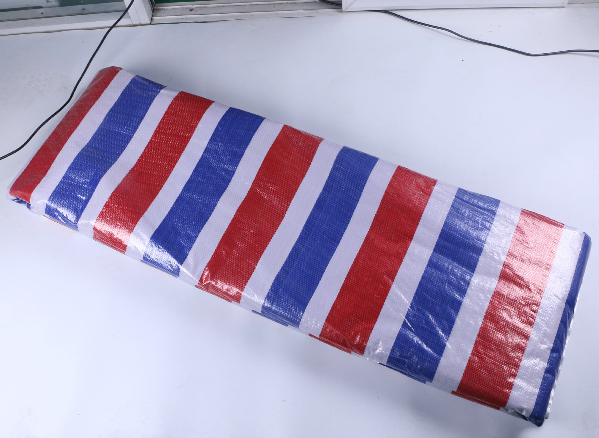 双膜遮阳三色彩条布防晒塑料篷布货场盖布装修防尘防水雨布批发