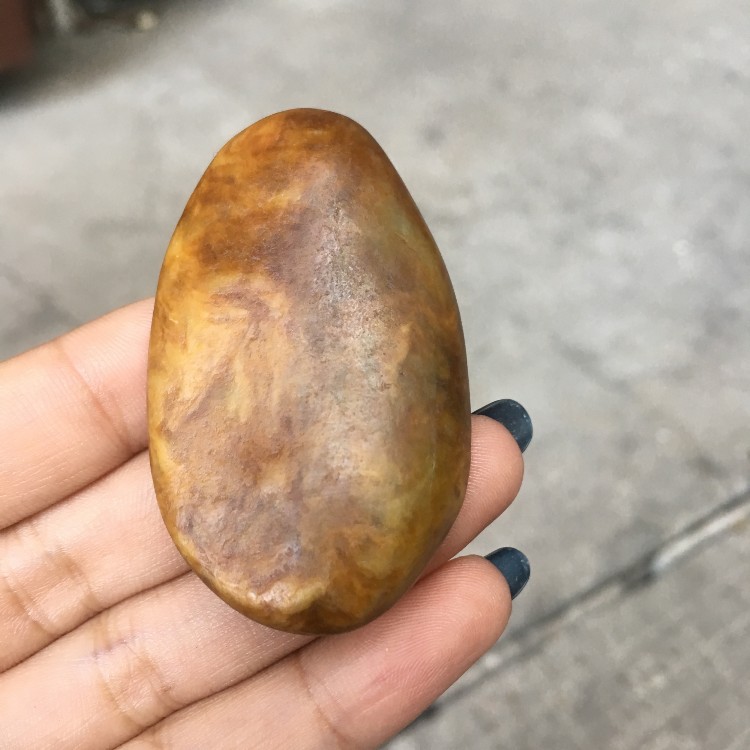 天然新疆和田玉 黄沁 黄皮石包玉 随形 籽料 原石牌子 玉器挂件