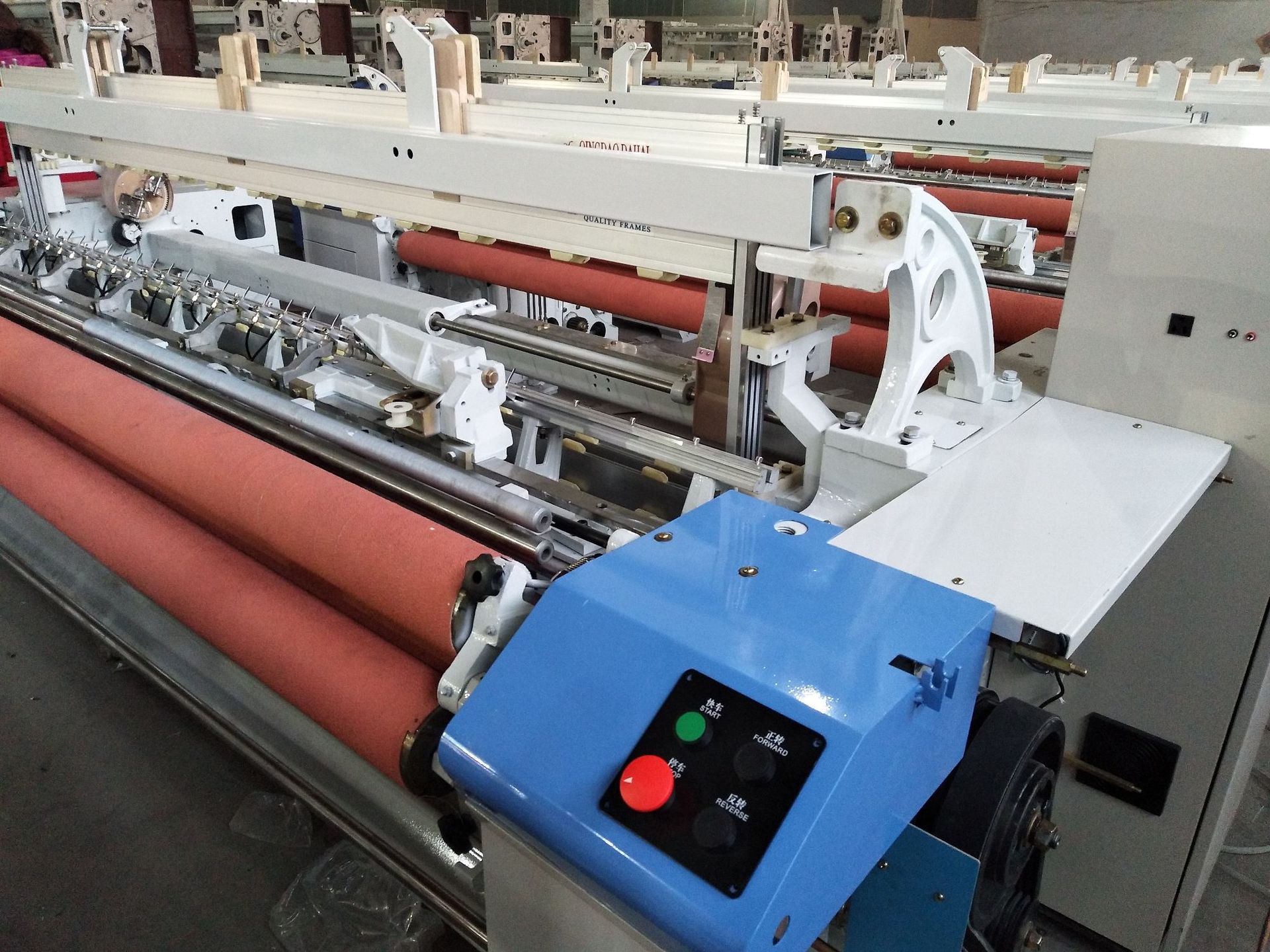 新型喷气织机 纺织机械 窗帘织机 牛仔布织机