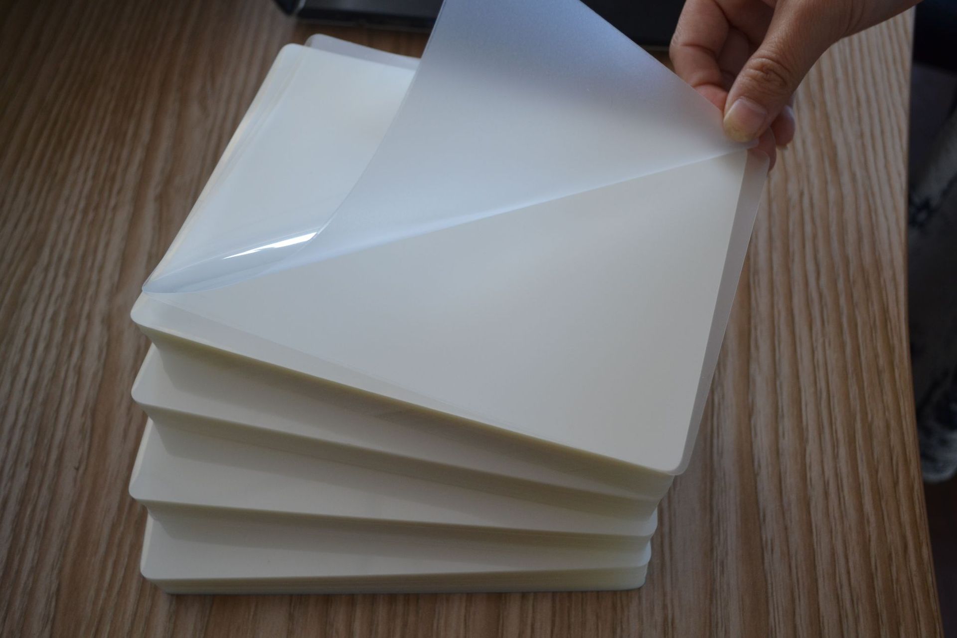 厂家直销pet7寸高透水晶膜 pet预涂膜热裱膜定制