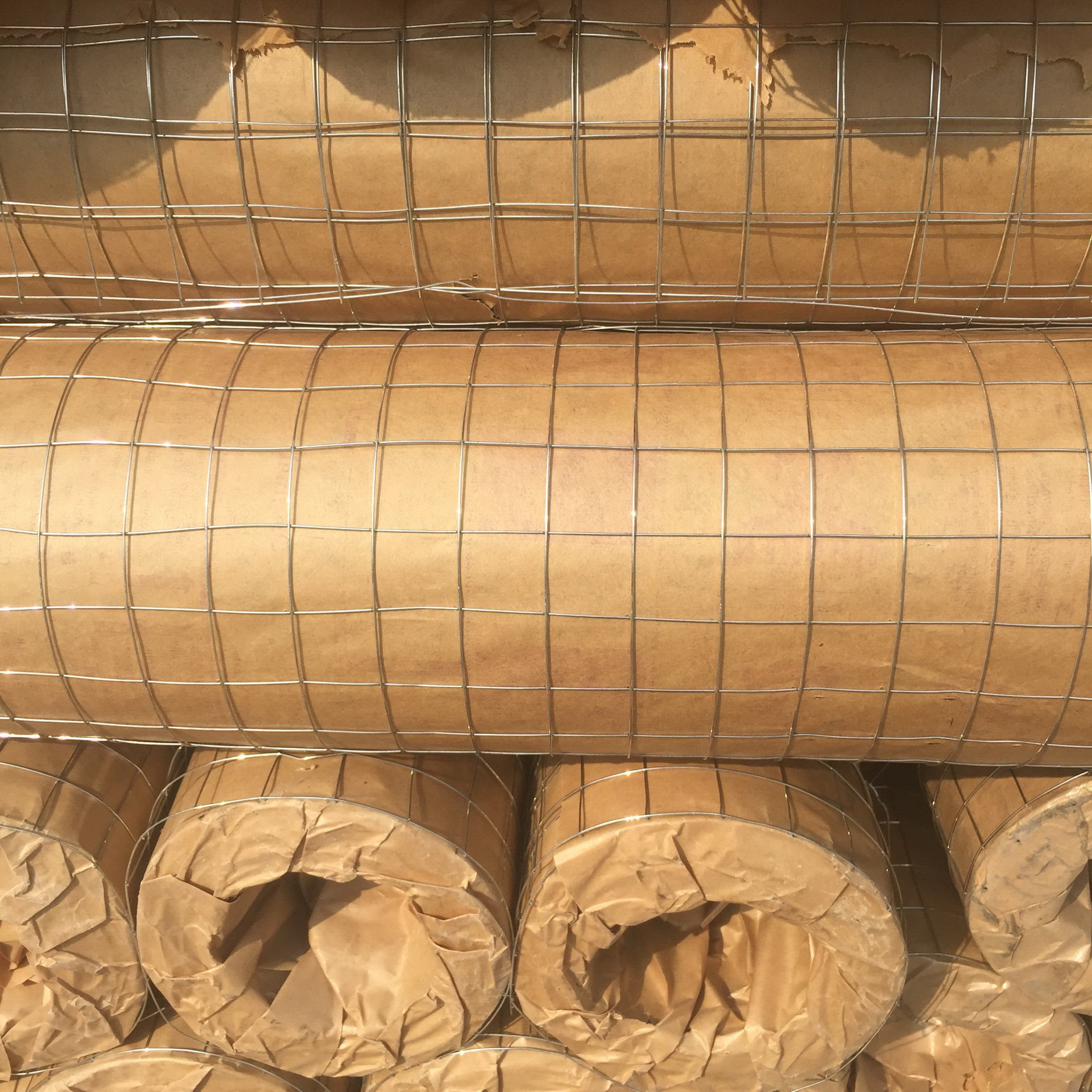 建筑抹墙保温钢丝网铁丝网防裂钢丝网批荡挂灰电焊网保温挂墙抹灰