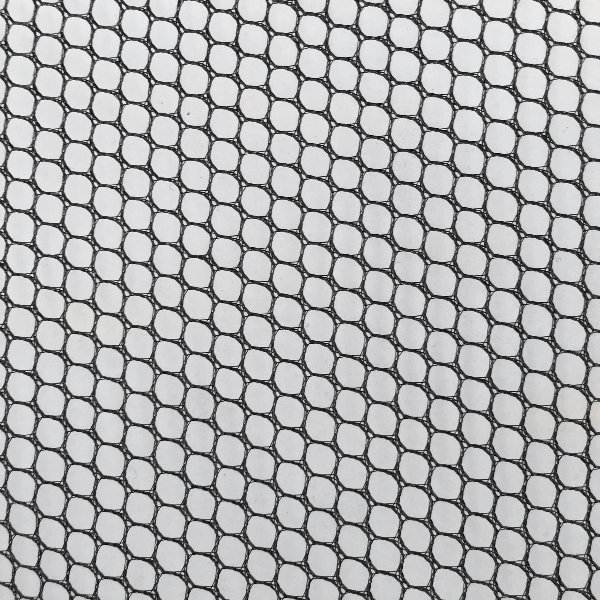 厂家直销 中硬六角网眼布 童车婴儿床帐篷箱包手袋辅料加硬六角网