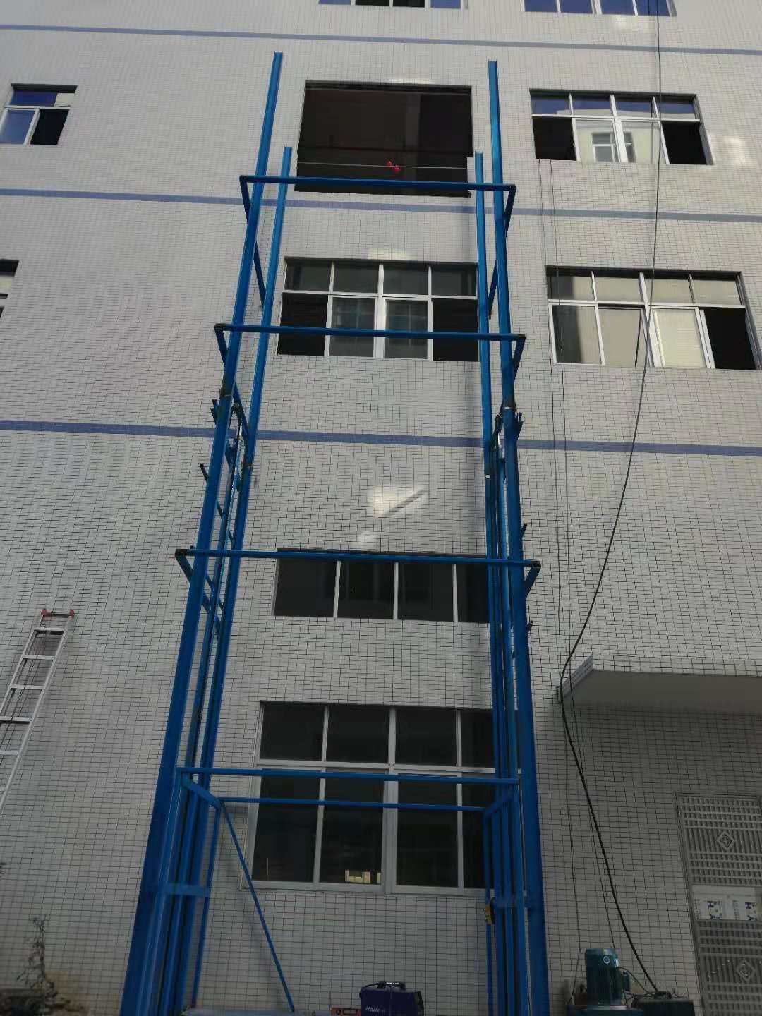 神湾镇室外3层楼用载货电梯 中山升降机厂家定做