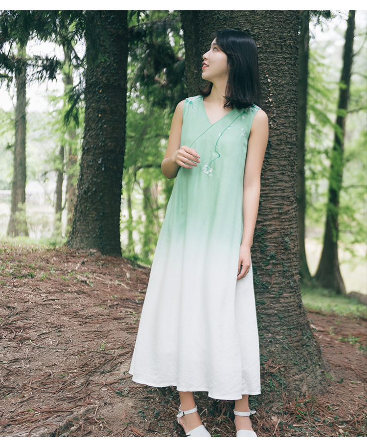 2018夏季新款原创设计品牌女装无袖民族风刺绣花亚麻背心连衣裙