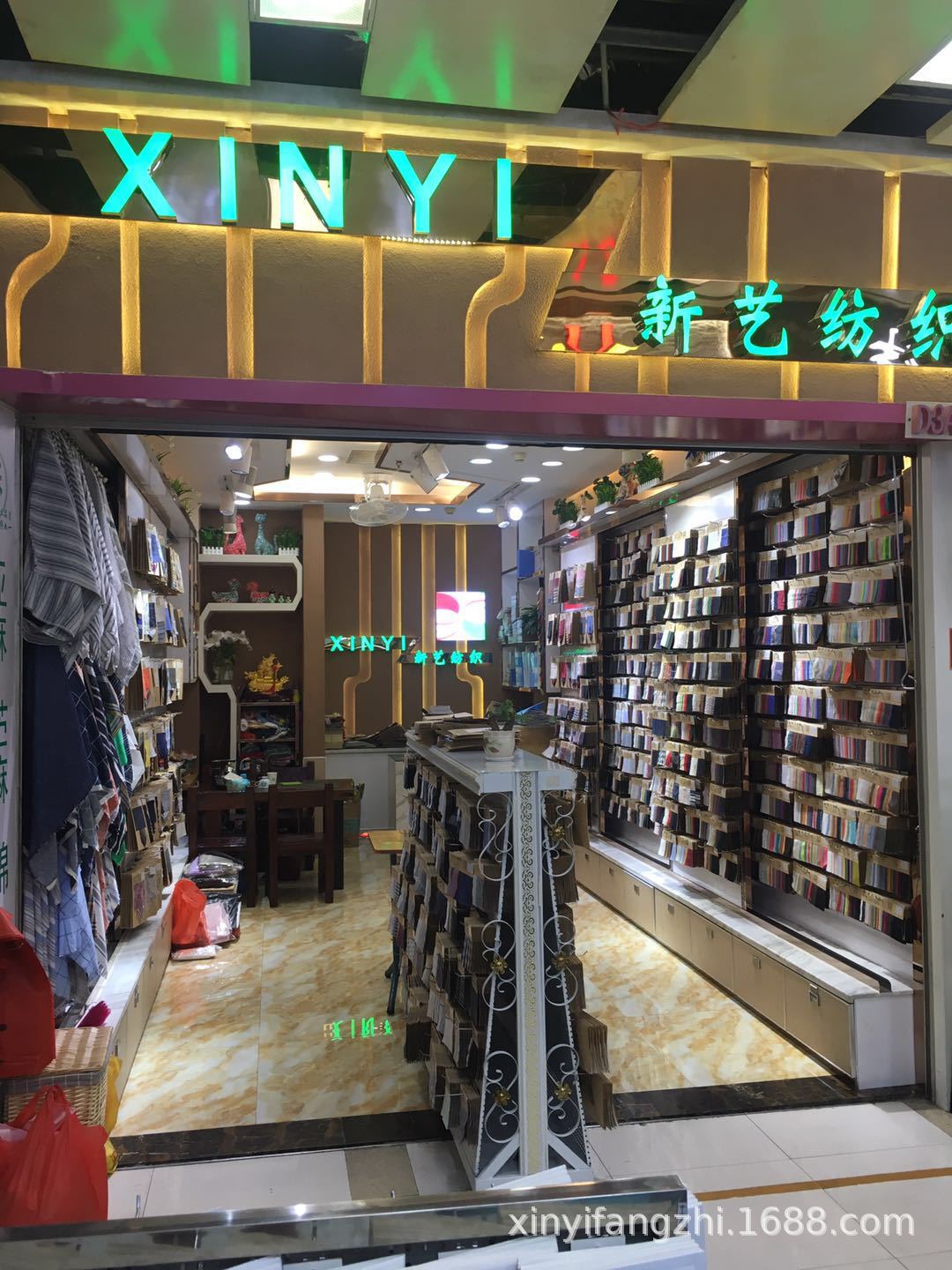 广州中大国际轻纺城档口商品图片细节欢迎各界朋友莅临参观,指导和