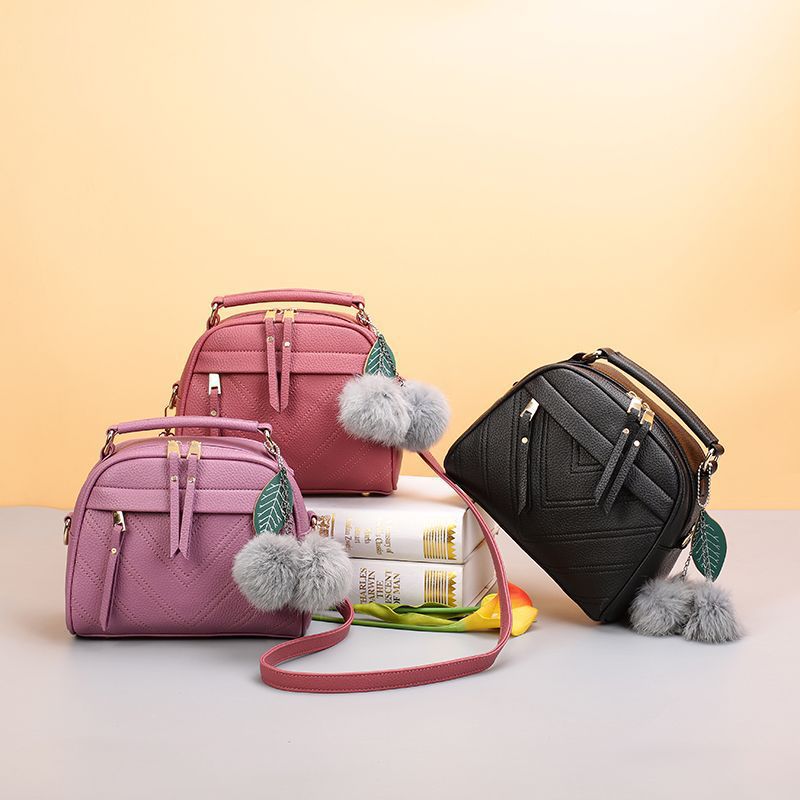 2019 Spring and Summer Tide Women's Bag Korean Style Fuzzy Ball Pendant Fashion Portable Shoulder Messenger Bag Ladies Bag