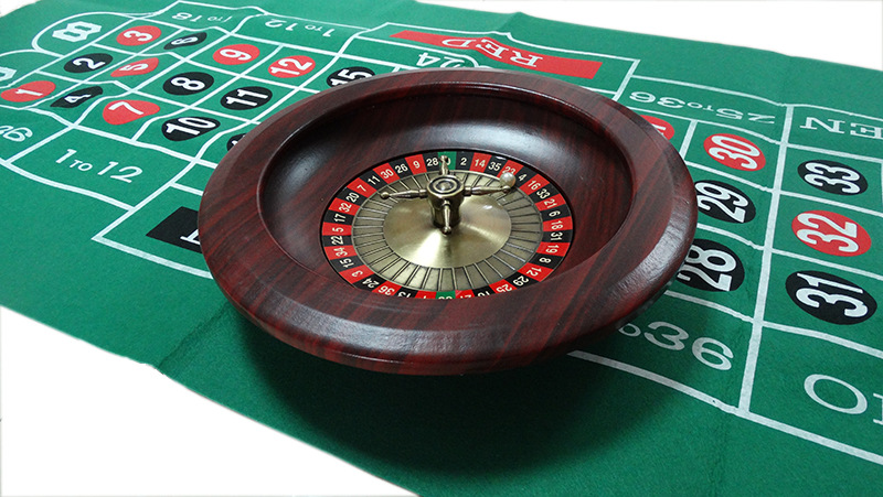 12寸俄罗斯轮盘木制底盘金属转盘30cm