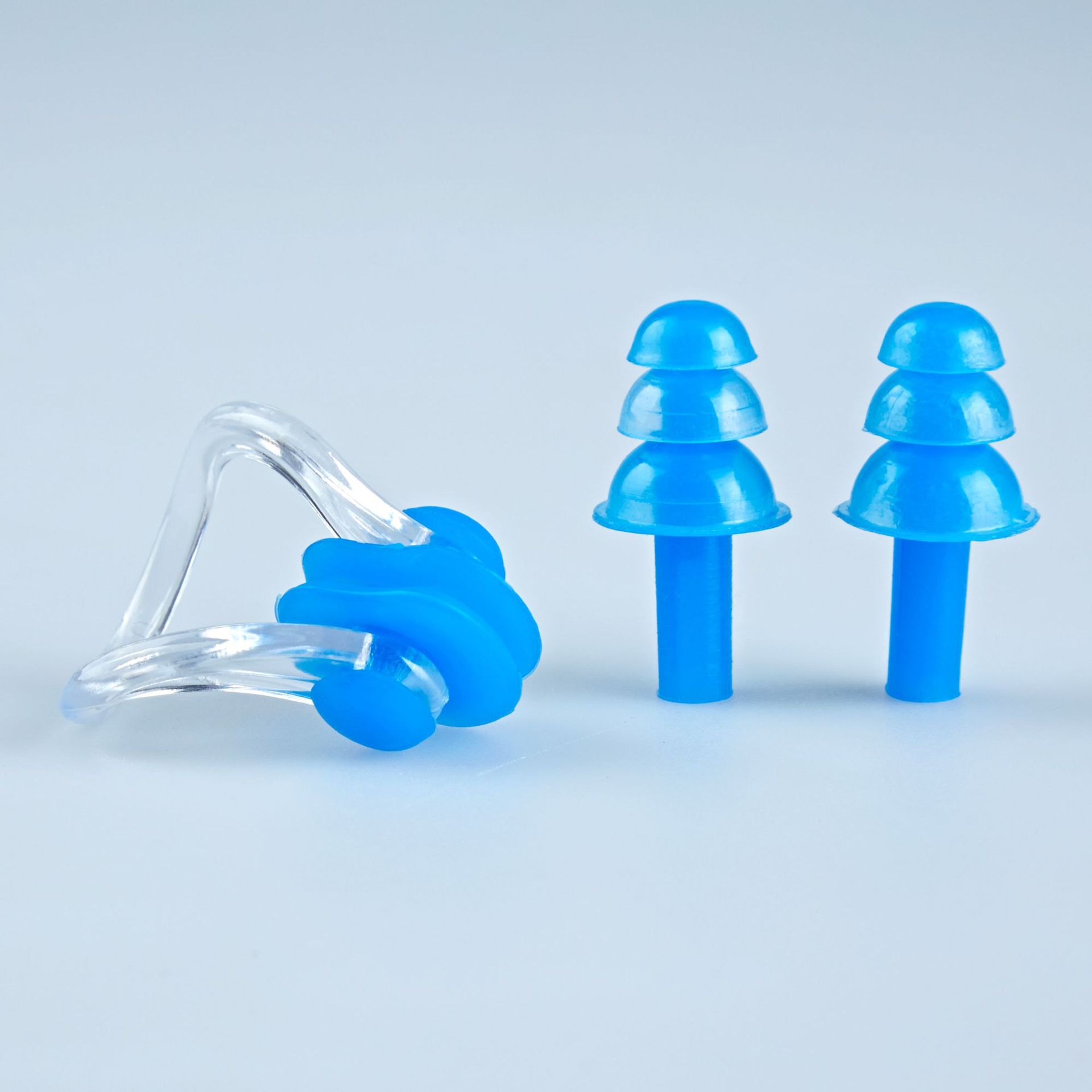 现货游泳鼻夹耳塞套装防水硅胶耳塞鼻夹套装现货游泳鼻夹耳塞