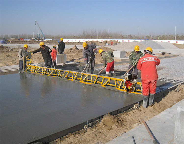 可拆卸混凝土整平机提浆振动梁框架式路面摊铺机厂家