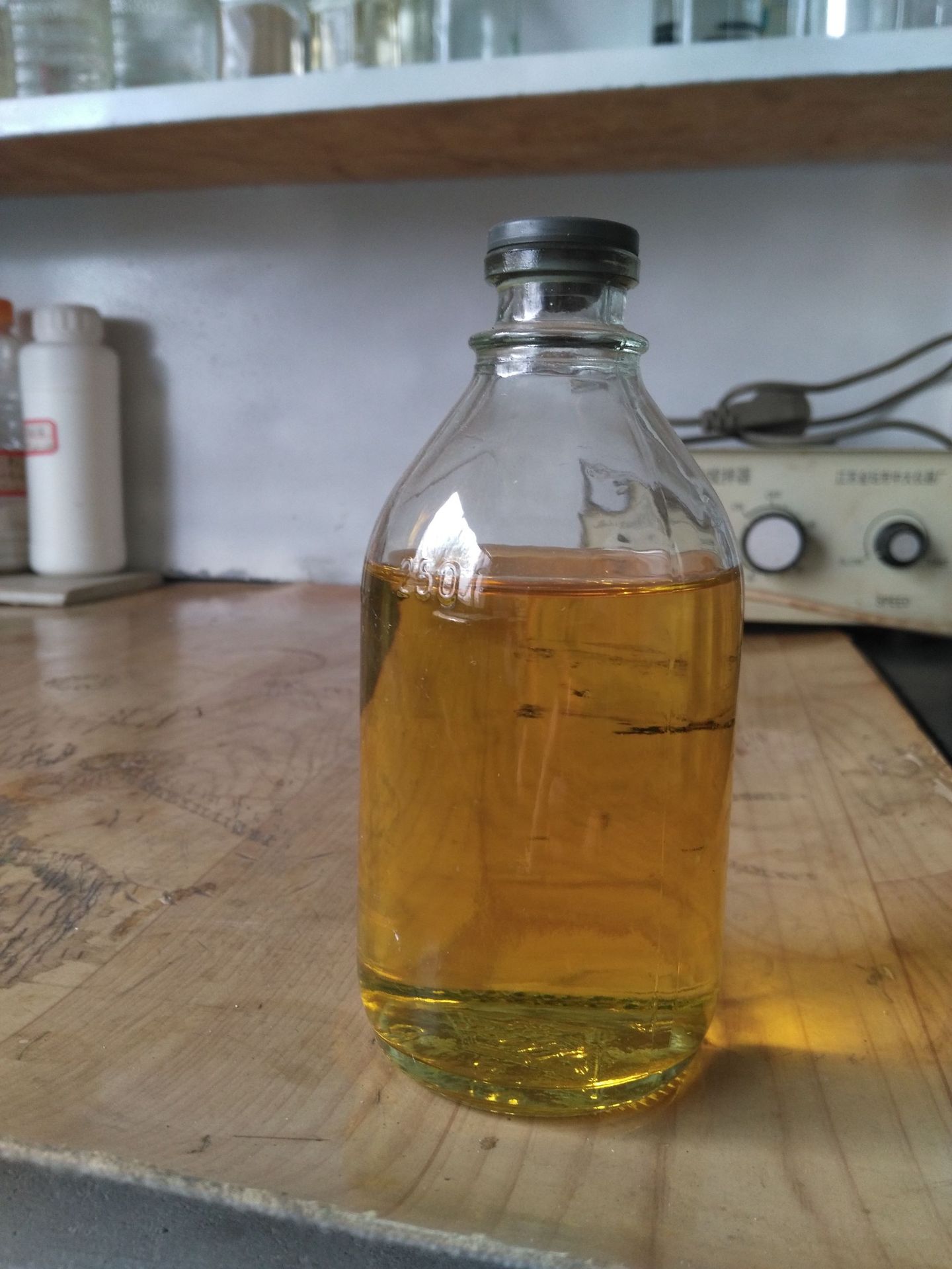 新型催干剂异辛酸稀土