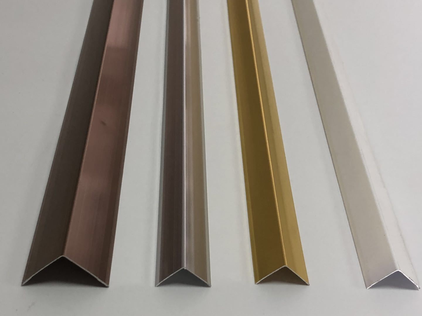 厂家直销 铝合金30x30 20x20直角地板收口条 铝合金收边条